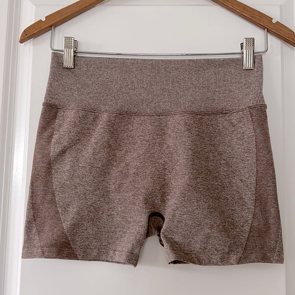 VS PINK ACTIVE High Waisted Seamless Lite Brown Bike Shorts w Hidden Pocket RARE - Picture 1 of 9